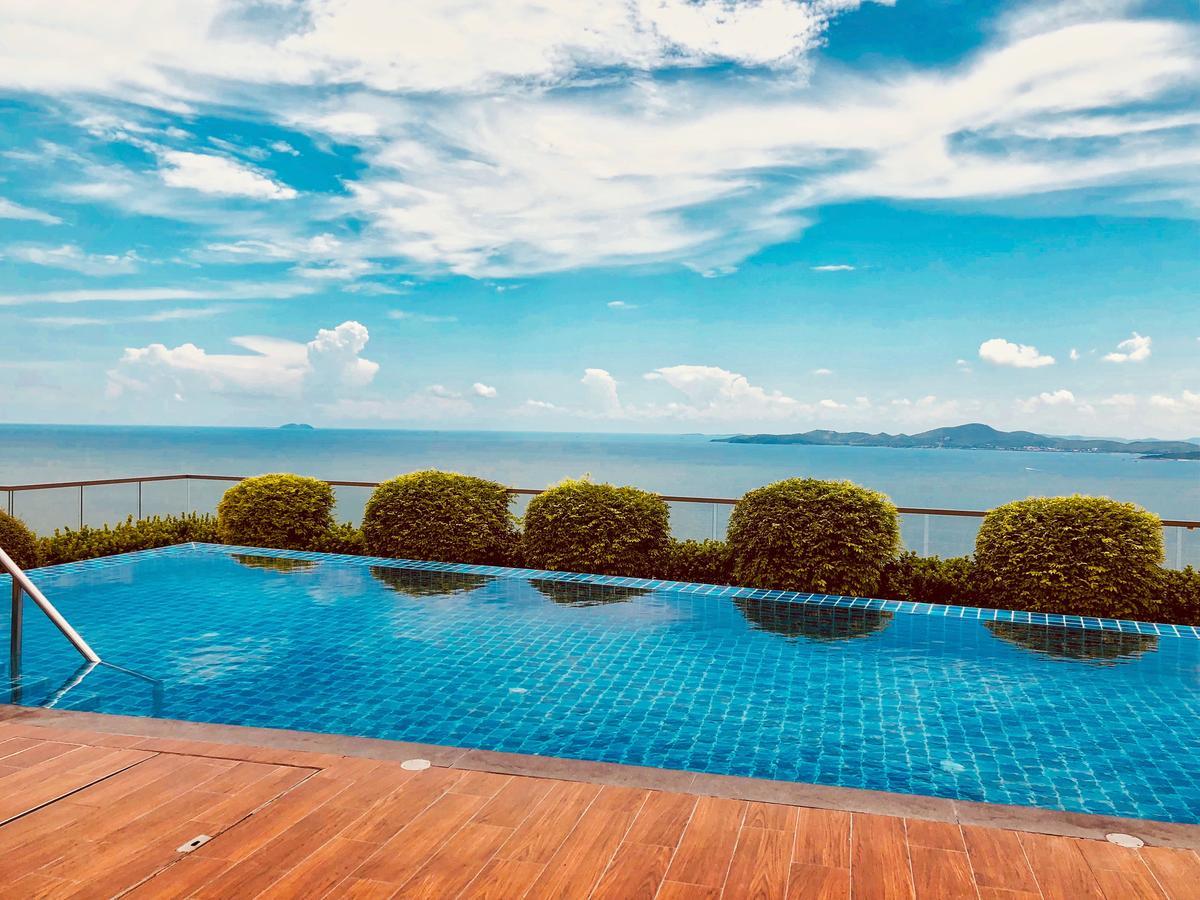 The Peak Towers Pattaya Apartment Luaran gambar